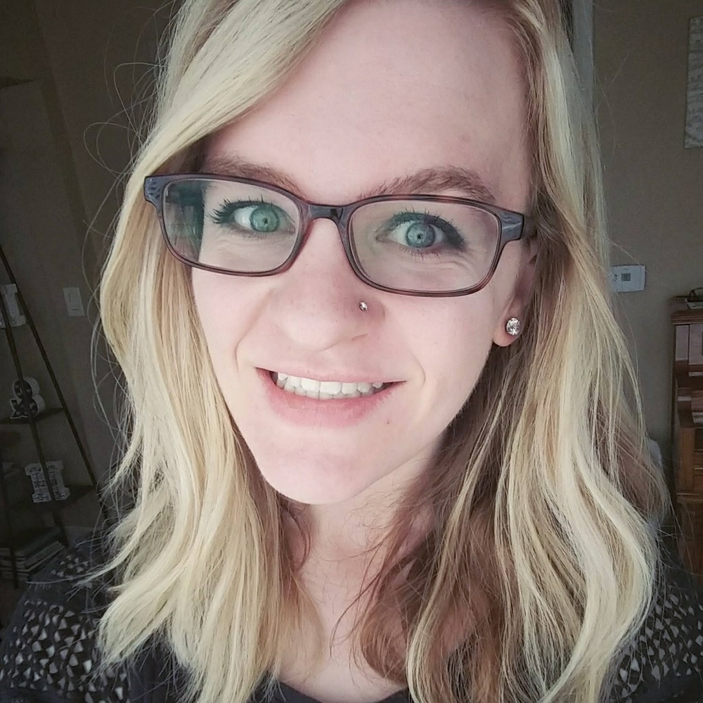 Meet your Posher, Emily